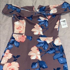 Beautiful purple florar dress!!